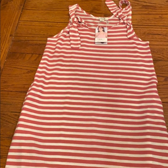 Dress - Picture 1 of 2